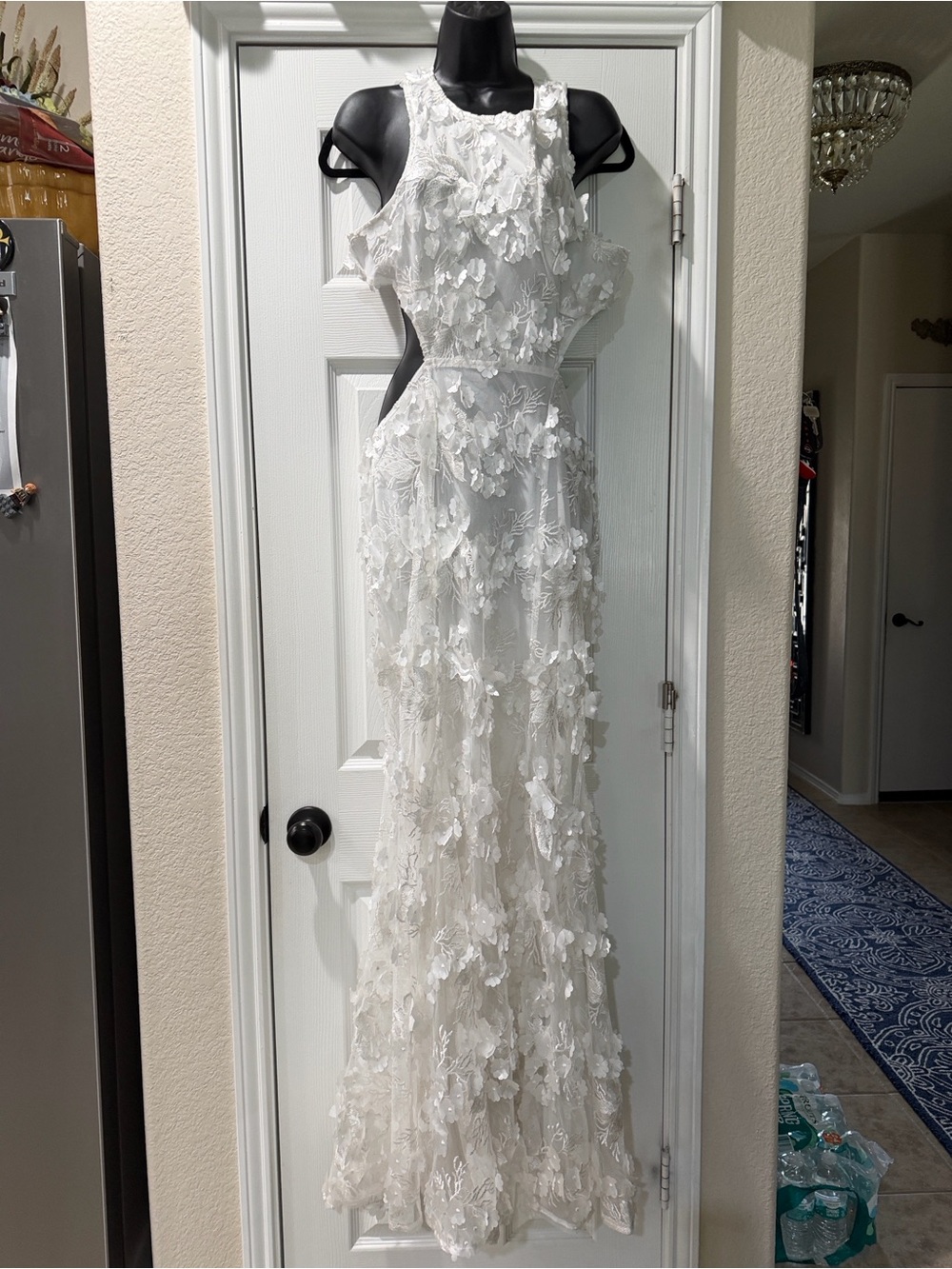 Boohoo White 3D Floral Appliqué Cutout Evening Maxi Dress sz 14
